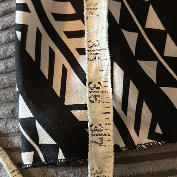 MADE IN ITALY satin feel maxi skirt one size - Picture 9 of 9